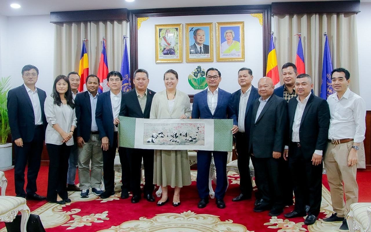 Meeting with the Governor of Kampong Speu Province